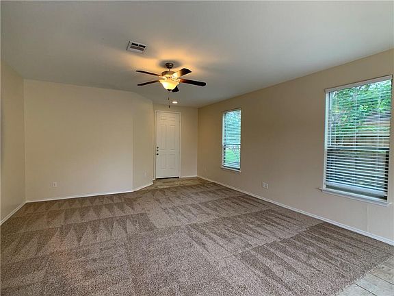 3rd image of 133 Gina Dr