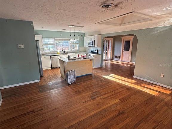 2nd image of 495 60TH STREET N