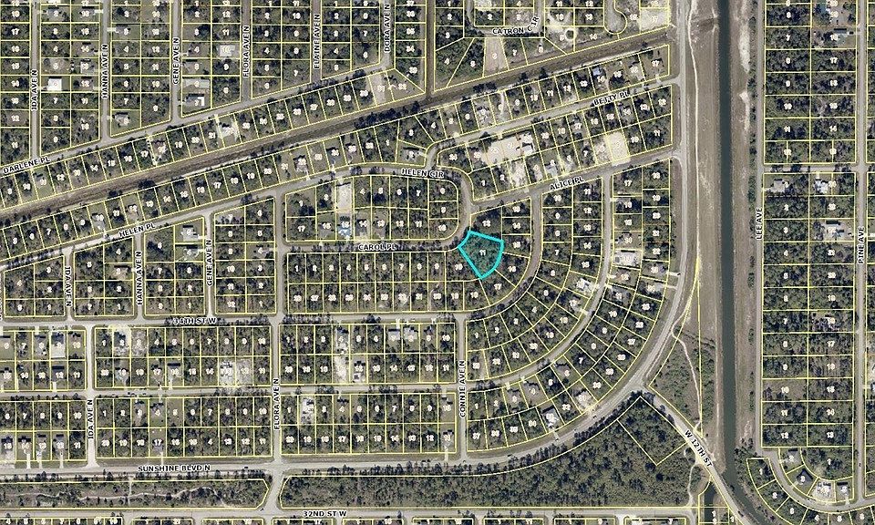 2nd image of 2603 Carol Pl