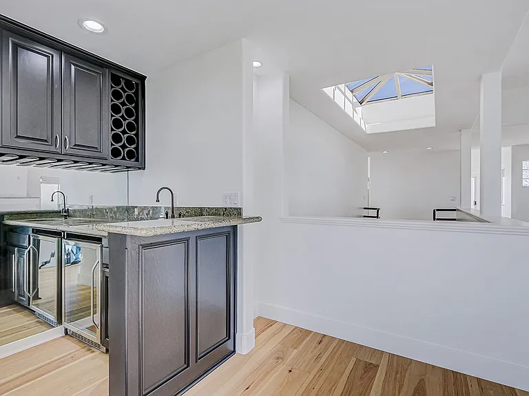 204 N Poinsettia Ave — Photo 38
