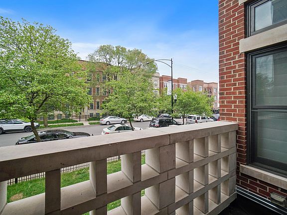 3rd image of 4355 S Lake Park Ave APT 1N
