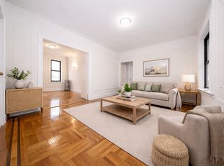 3150 33rd St APT 7A, Astoria, NY 11106