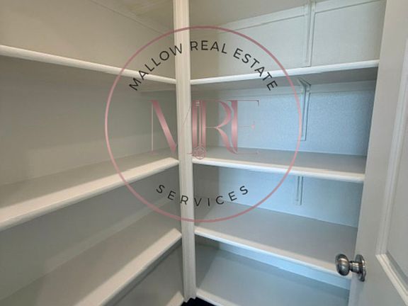 2nd image of 1451 Dunwoody Dr