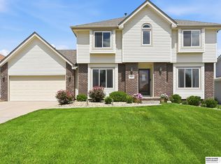 15124 Redwood St, Omaha, NE 68138