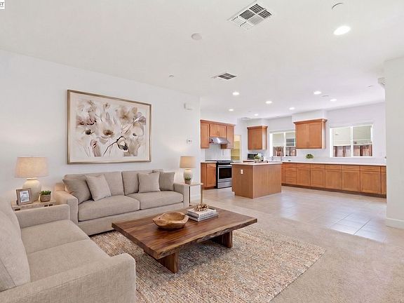 2nd image of 8553 Schooner Way