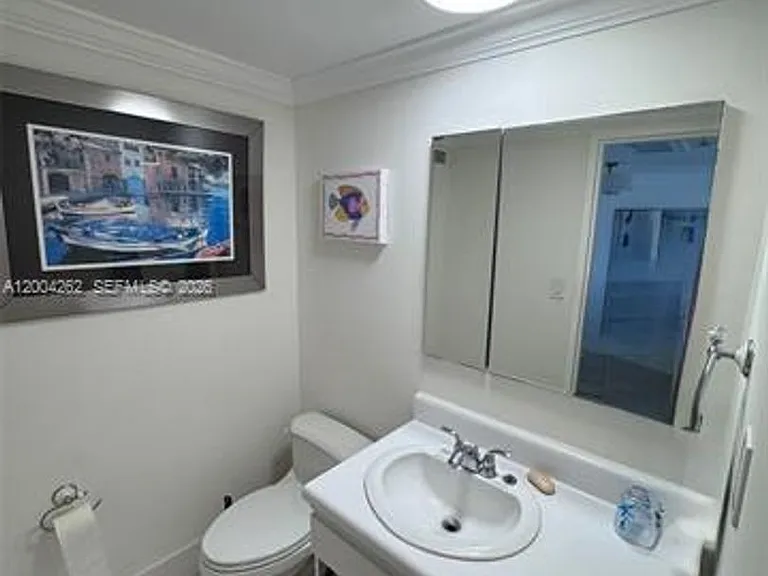 5151 Collins Ave #436 — Photo 7