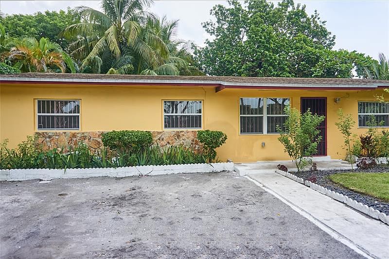 1st image of 1275 NW 134th St