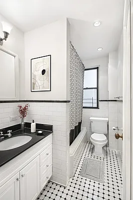 Sold by Compass | media 10