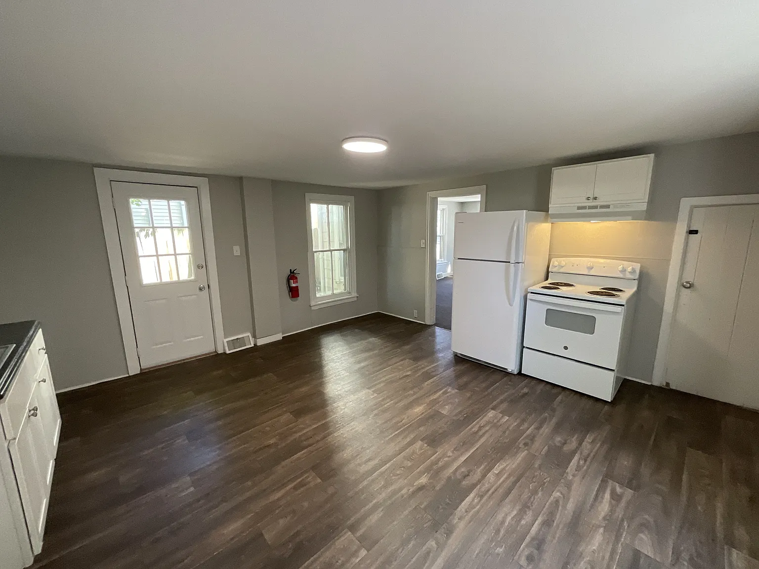 437 E King St, Shippensburg - 1 — Photo 3