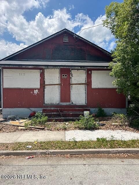 1st image of 1372 BRIDIER Street