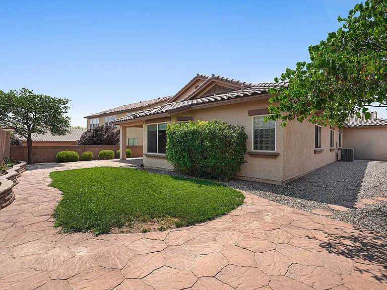 224 Valle Alto Dr NE — Photo 38