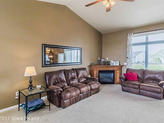 2nd image of 365 SE Sagewood Cir
