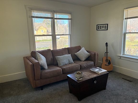 5th image of 664 E Center St