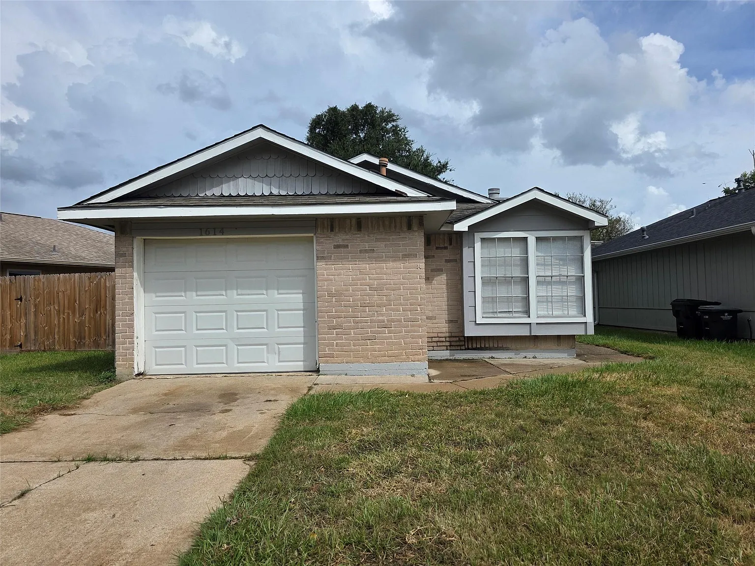 2 bed, 2.0 bath, 986 sqft, $1,550 — Photo 2