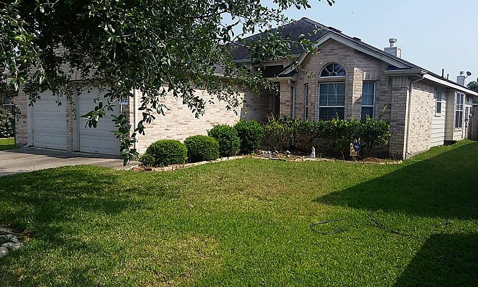 1st image of 19327 Otter Trail Ct