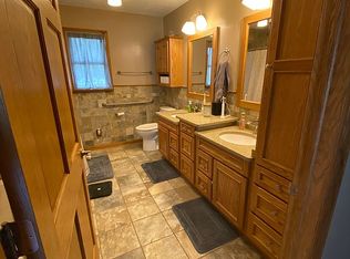615 Woodworth Dr, Findlay, OH 45840