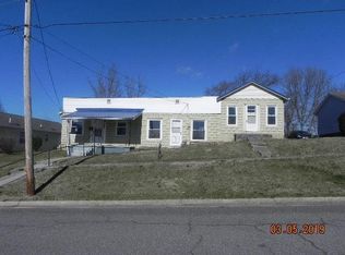 152 Fox Fire Rd, Max Meadows, VA 24360