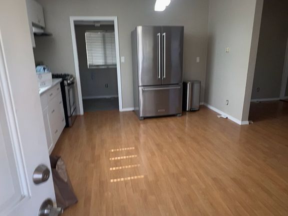 4th image of 7578 Alexander St #1/2