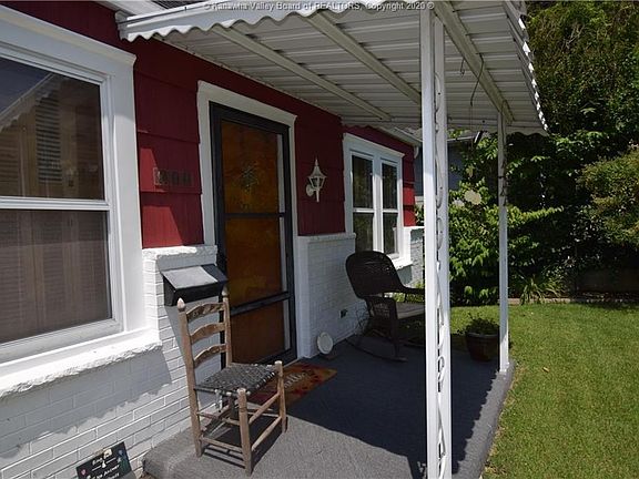3rd image of 609 Hillsdale Dr