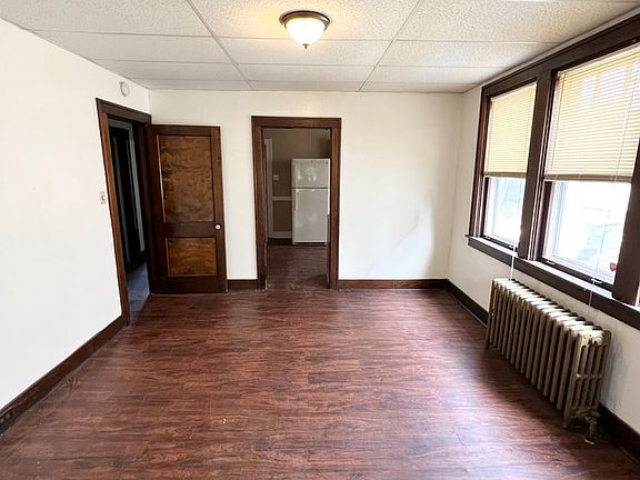 3rd image of 1816 Perrott Ave Floor 1