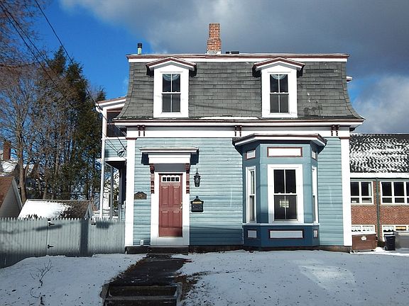 2nd image of 128 Allen St