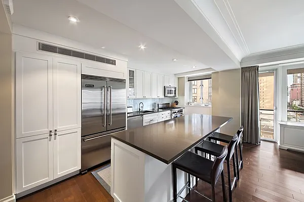 Sold by Stribling | media 23