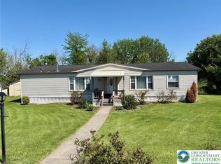 5161 Stone Terrace Dr, Whitehall, PA 18052