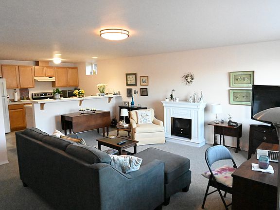 2nd image of 6246 NE Eagle Harbor Dr #A