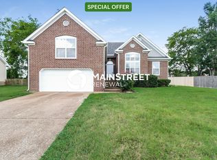 2737 Aston Woods Ln, Thompsons Station, TN 37179