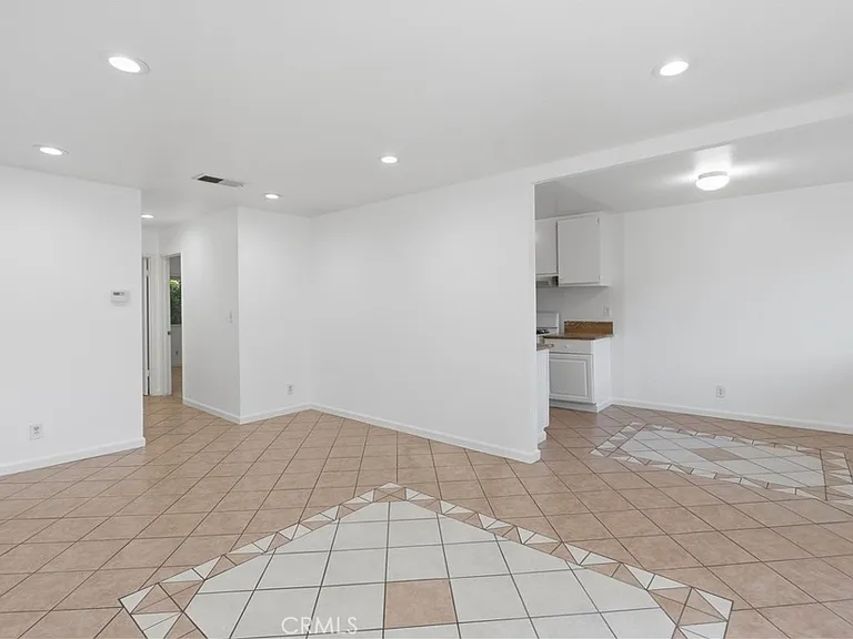 1250 S Brookhurst St #2058 — Photo 8