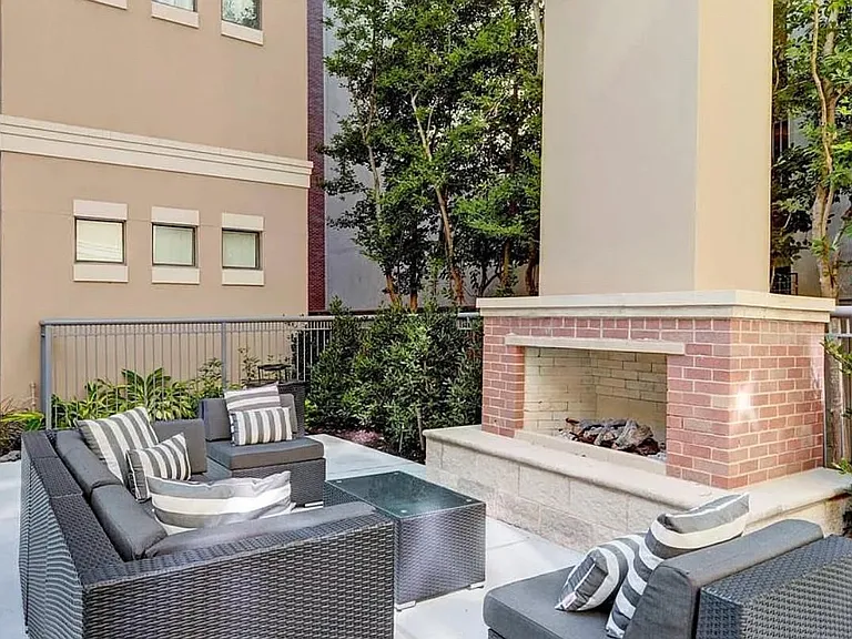 1901 Post Oak Blvd #3109 — Photo 32