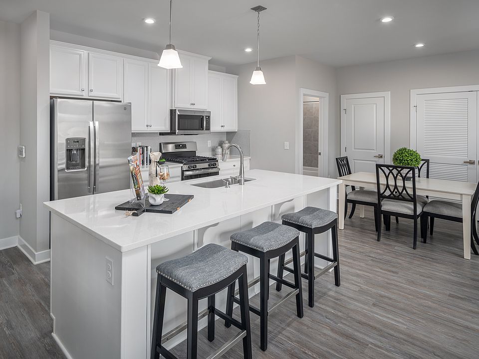 Emerald 2-Bedroom
