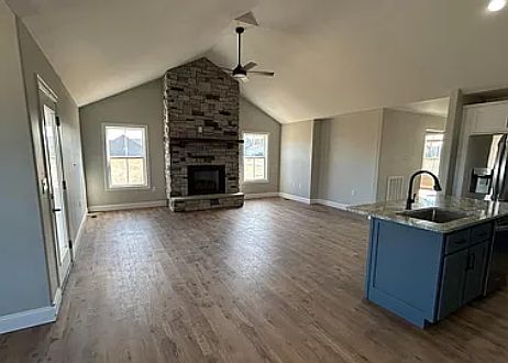 4th image of 536 Goodstock Rd