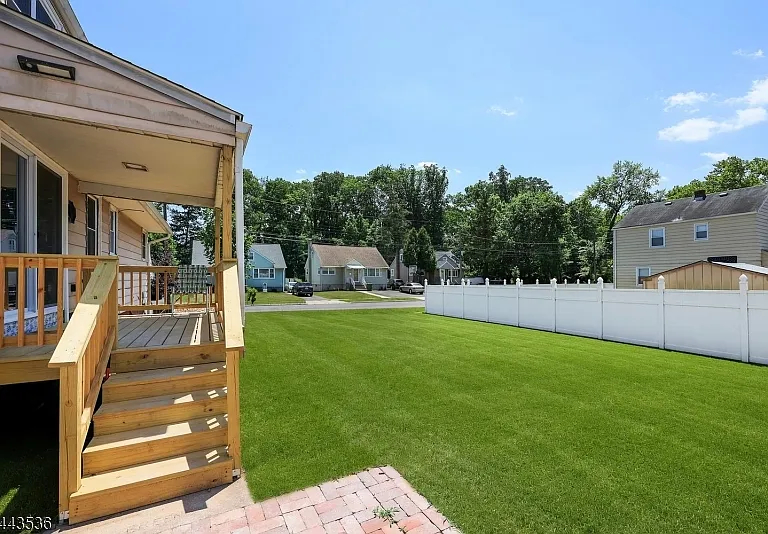 538 Dietz St — Photo 19