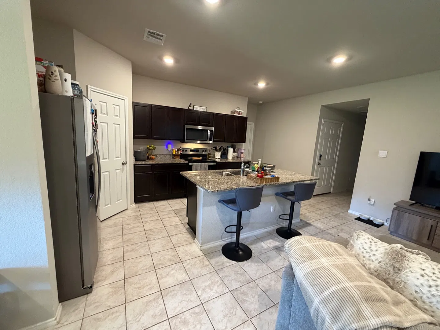 1406 Rolling Thunder Dr — Photo 2