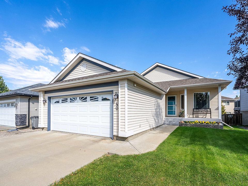 1st image of 40 Carriere Cres