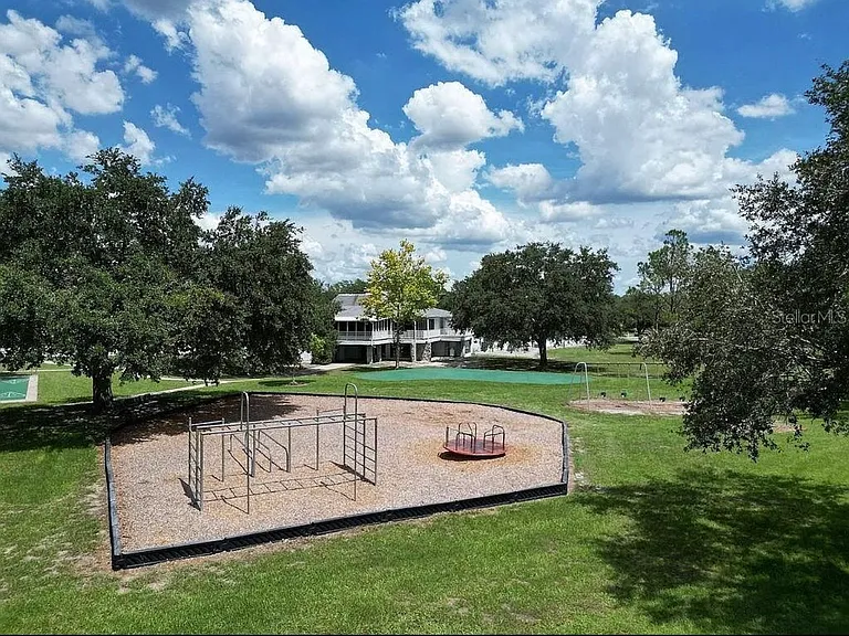 4414 Venice Dr — Photo 35