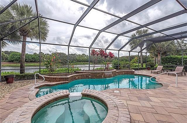 1st image of 22301 Kenwood Isle Dr