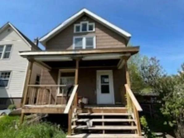 3205 Restormel St, Duluth, MN 55806