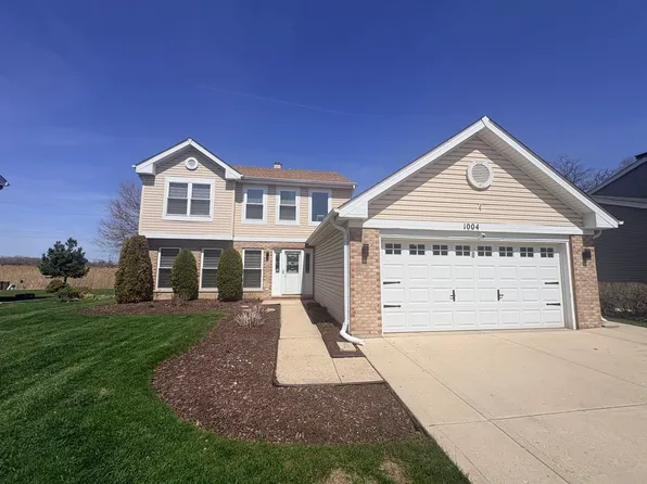 1004 Longford Rd, Bartlett, IL 60103