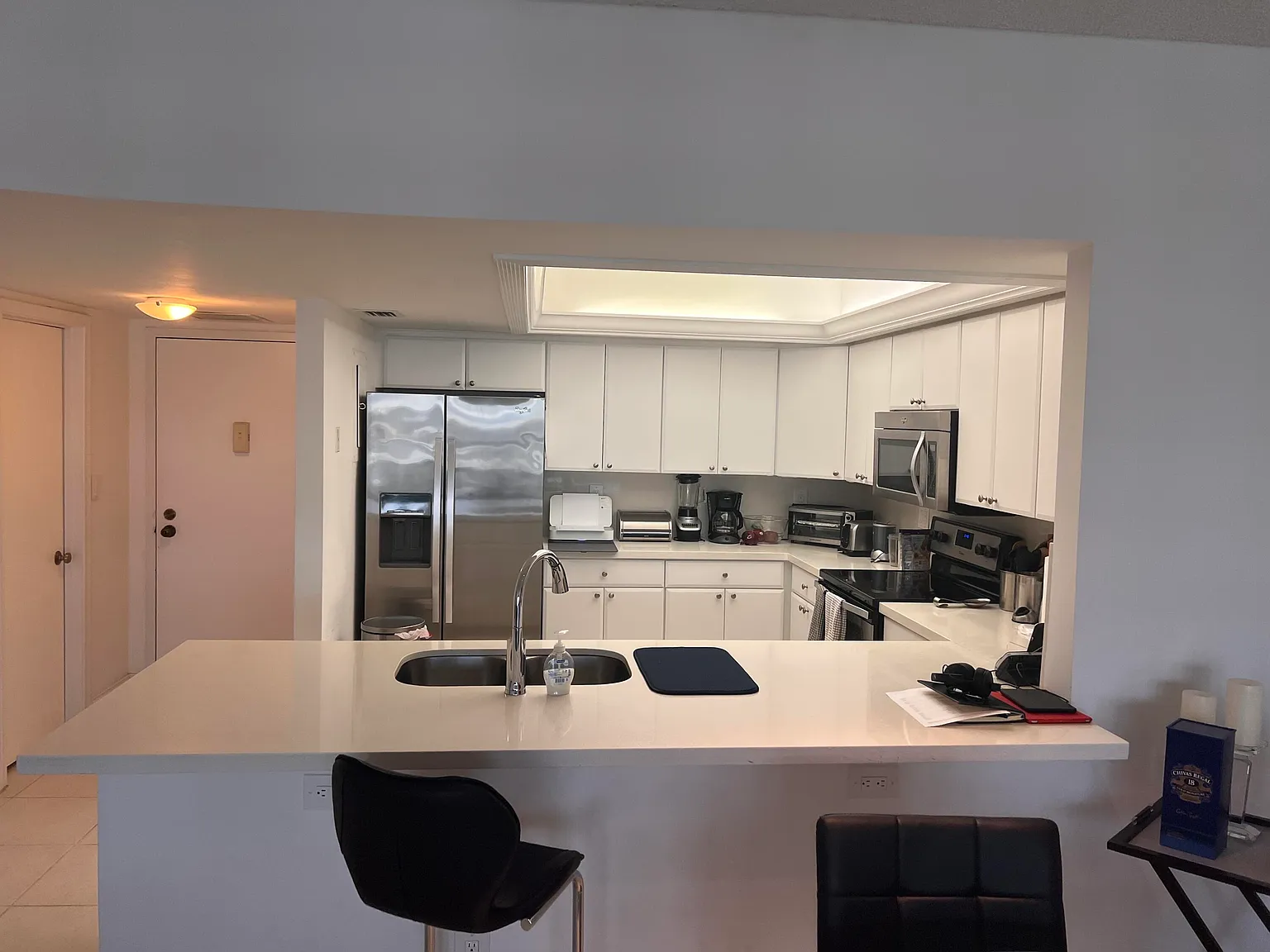 1 bed, 1.5 bath, 1080 sqft, $5,000 — Photo 4