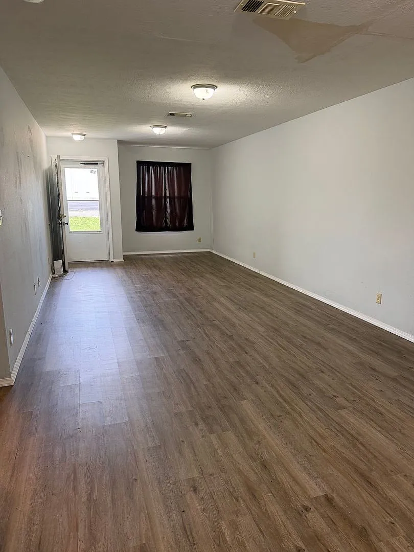 Presley Duplex — Photo 3