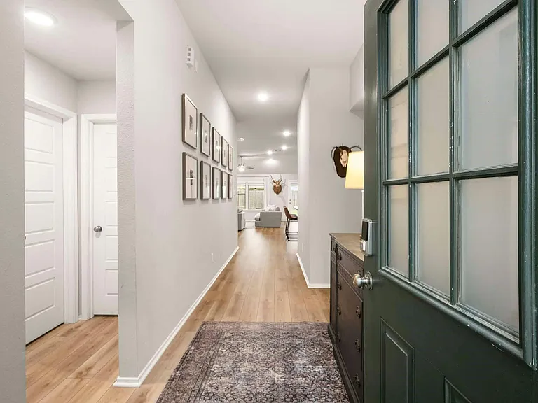 326 Jewett Meadow Dr — Photo 3
