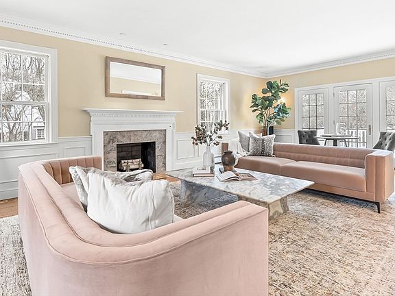 3rd image of 65 Woodcliff Rd