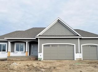 903 NW Ridgeline Ct, Ankeny, IA 50023