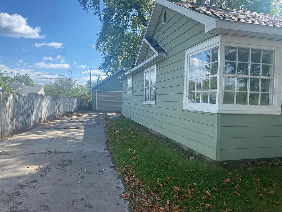 522 Michigan Ave, Alpena, MI 49707 Zillow