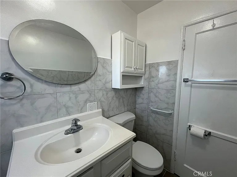 2220 Delaware Ave #C — Photo 14