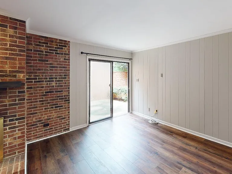 6619 Bunker Hill Cir — Photo 14