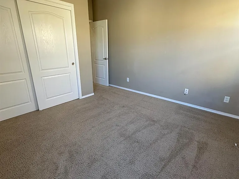 1732 N Dutch Ave — Photo 29