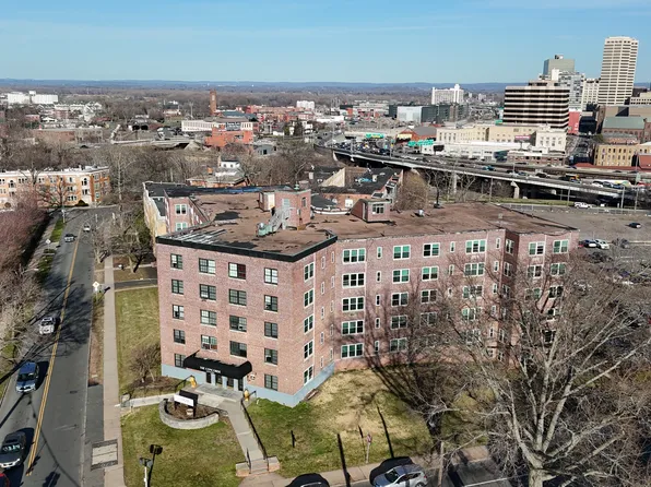 98-B515 Garden St, Hartford, CT